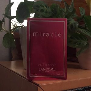 Miracle by Lancôme Fragrance (new in box, sealed)